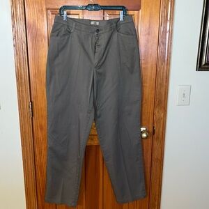 GUC Women’s Lee Khakis